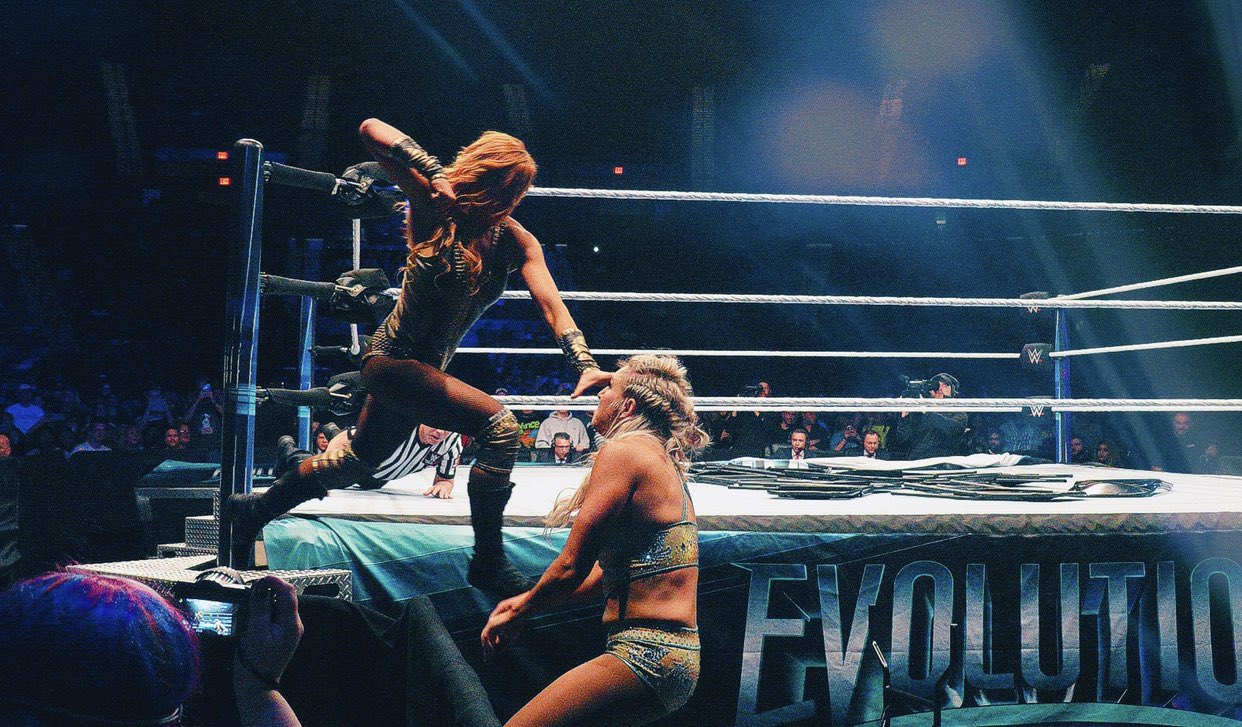 La WWE starebbe pensando di fare Evolution 2 nel 2025 - Donne Tra Le Corde